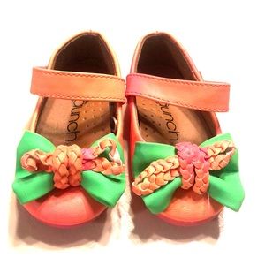 Almost new, ombré Mary Janes!